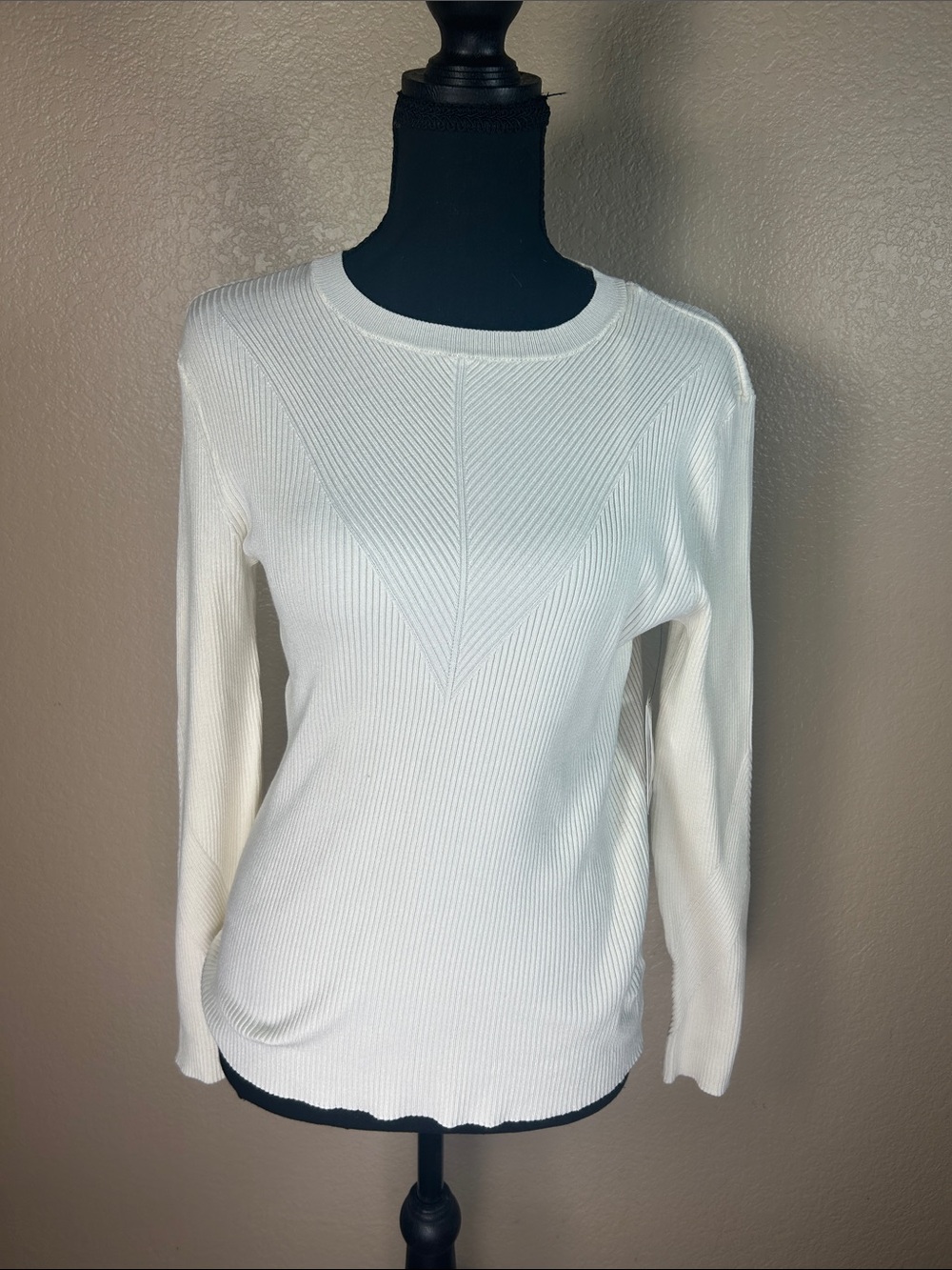 Nine West Ivory Ribbed Crew Neck Sweater NWT Size M